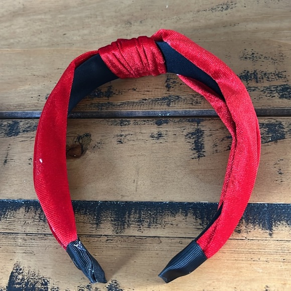 Two headbands - Picture 4 of 4